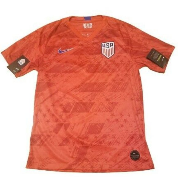 usa red soccer jersey